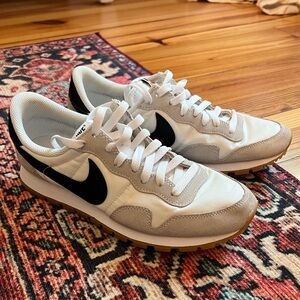 Nike Pegasus 83 men’s size 8